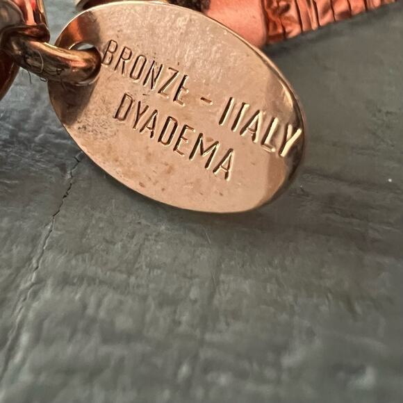 Dyadema Bronze Thick Etched Chain Necklace - Picture 7 of 7